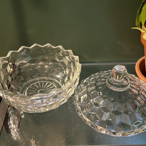 Vintage Fostoria American Glass Covered Candy/Trinket Dish - Picture 3 of 4